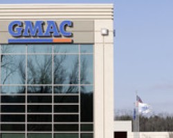 BLOOMBERG| GMAC STOPS FORECLOSURES NATIONWIDE IN 23 STATES
