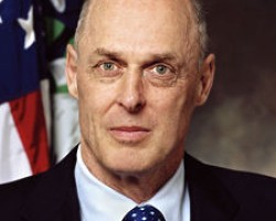 How Henry Paulson Tipped Off Hedge Funds of Fannie Mae Rescue