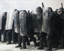 Cyprus Crisis: Bankers Clashing With Riot Police