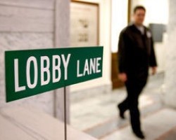 Big banks shake up Washington lobbying shops